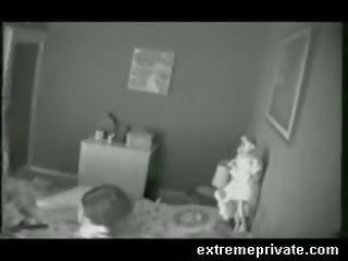 Espion came surprit matin masturbation ma mère montrer